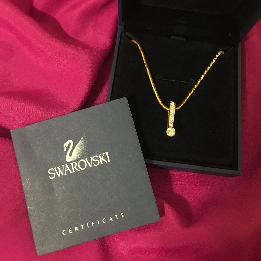 ✨NWT SWAROVSKI Crystal Necklace✨